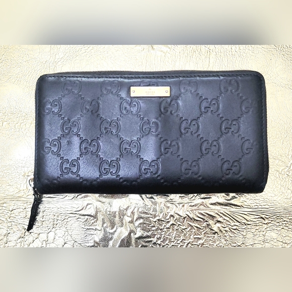 Gucci Black Embossed Zippy Long Wallet - Picture 1 of 16